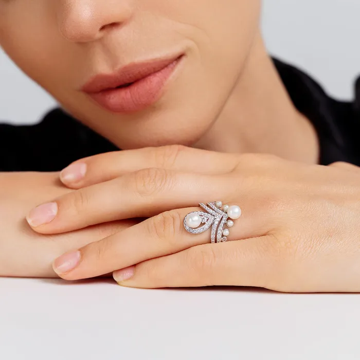 Pearly Lustre Rings Elegant Freshwater Pearl Duo Ring WR00012