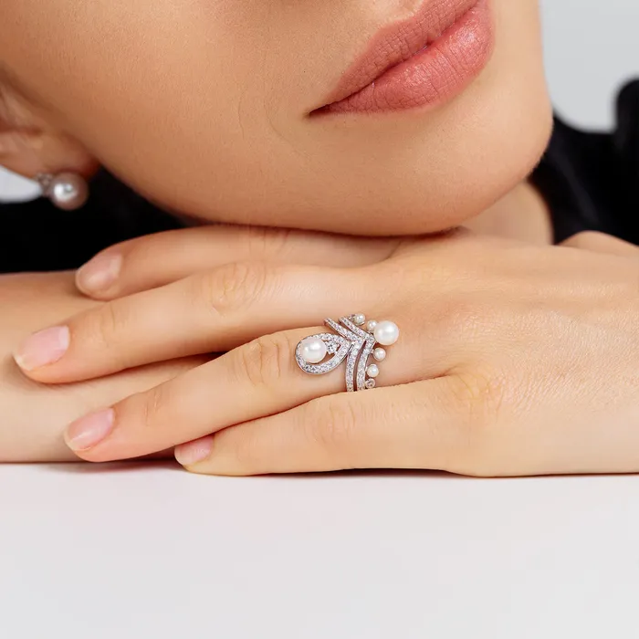 Pearly Lustre Rings Elegant Freshwater Pearl Duo Ring WR00012