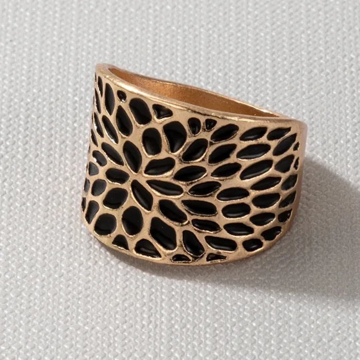 polly Rings R476 Gold Black Decorated Ring