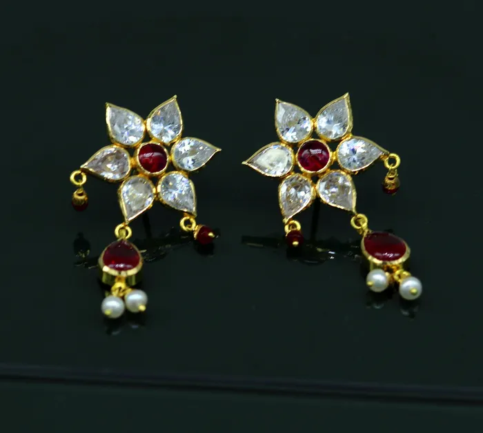TRIBAL ORNAMENTS 22kt yellow gold handmade gorgeous stud earring excellent stylish wedding bridesmaid customized stud earring personalized jewelry from india Earrings