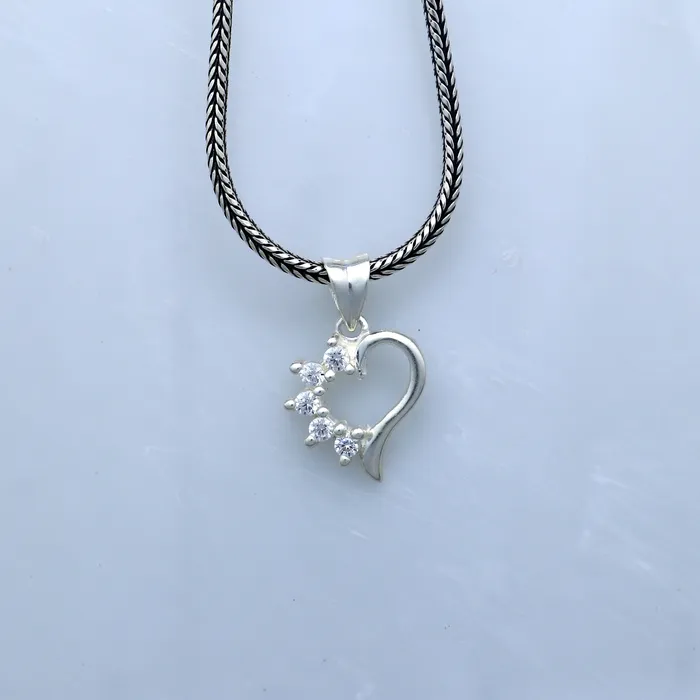 TRIBAL ORNAMENTS 925 Sterling silver heart design diamond pendant nsp936 Necklaces