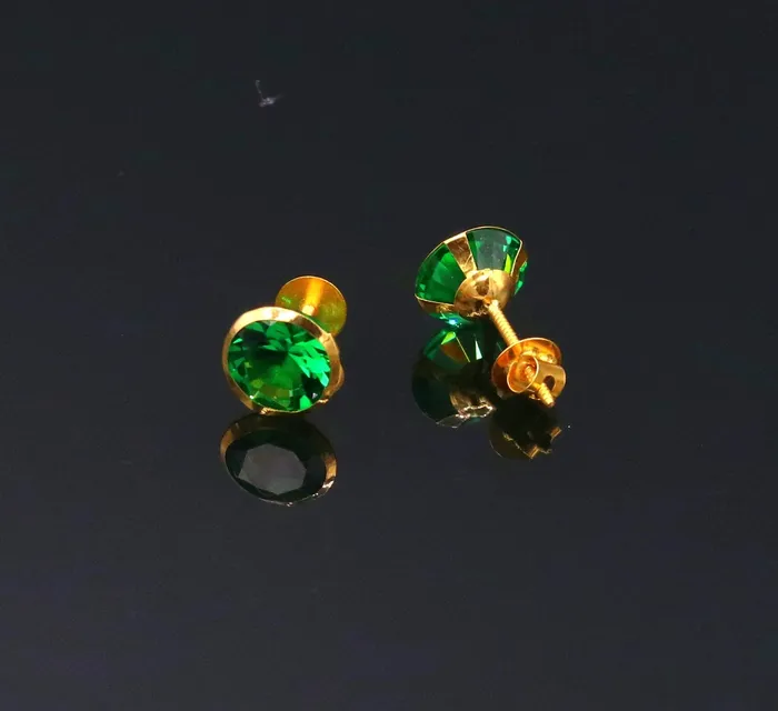 TRIBAL ORNAMENTS Earrings Genuine 18k yellow gold handmade fabulous green stone excellent antique vintage design stud earrings pair unisex jewelry er86 TRIBAL ORNAMENTS Earrings Genuine 18k yellow gold handmade fabulous green stone excellent antique vintage design stud earrings pair unisex jewelry er86