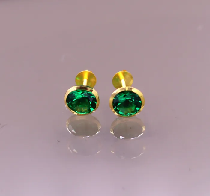 TRIBAL ORNAMENTS Earrings Genuine 18k yellow gold handmade fabulous green stone excellent antique vintage design stud earrings pair unisex jewelry er86