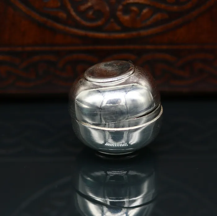 TRIBAL ORNAMENTS Necklaces 999 fine silver handmade gorgeous small idols Prasad box trinket box container box brides sindur box solid silver article utensil sv183