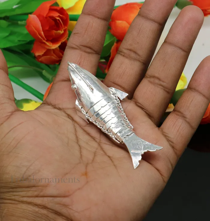 TRIBAL ORNAMENTS Necklaces Solid silver handmade silver fish Lord vishnu avatar Matsya Silver Puja Fish For Prosperity And Good Luck best collectible art su561 TRIBAL ORNAMENTS Necklaces Solid silver handmade silver fish Lord vishnu avatar Matsya Silver Puja Fish For Prosperity And Good Luck best collectible art su561