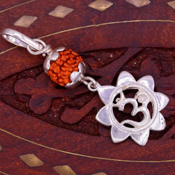 TRIBAL ORNAMENTS Necklaces Solid Sterling silver handmade fabulous Aum pendant with natural rudraksha excellent stylish modern unisex pendant necklace jewelry nsp277