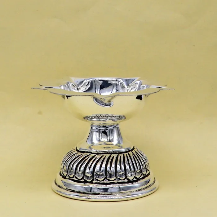 TRIBAL ORNAMENTS Rings 925 pure sterling silver chitai work kandrai work design oil lamp silver Deepak silver temple article puja utensils art figurine su142 TRIBAL ORNAMENTS Rings 925 pure sterling silver chitai work kandrai work design oil lamp silver Deepak silver temple article puja utensils art figurine su142