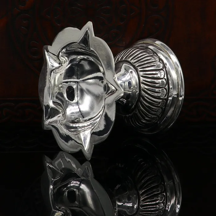 TRIBAL ORNAMENTS Rings 925 pure sterling silver chitai work kandrai work design oil lamp silver Deepak silver temple article puja utensils art figurine su142 TRIBAL ORNAMENTS Rings 925 pure sterling silver chitai work kandrai work design oil lamp silver Deepak silver temple article puja utensils art figurine su142