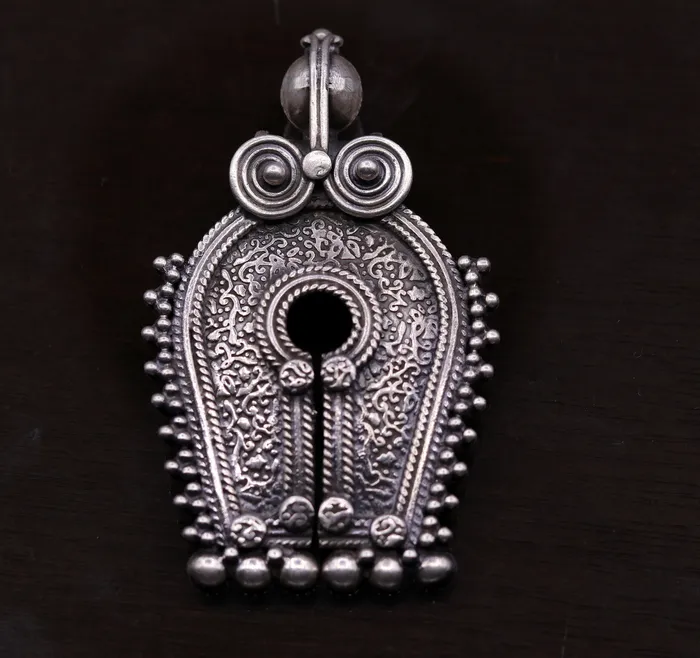 TRIBAL ORNAMENTS Rings 925 sterling silver solid chitai work vintage antique design handmade pedant gorgeous tribal jewelry from india nsp259