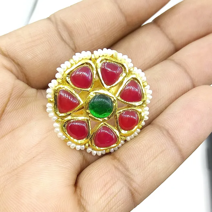 TRIBAL ORNAMENTS Rings Vintage antique 22k yellow gold handmade kundan jadau ring with fabulous color stone indian wedding jewelry TRIBAL ORNAMENTS Rings Vintage antique 22k yellow gold handmade kundan jadau ring with fabulous color stone indian wedding jewelry