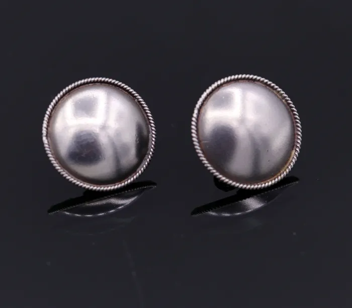 Vintage design 925 sterling silver plain style handmade round design fabulous Stud earrings tribal jewelry from Rajasthan india s523 TRIBAL ORNAMENTS Earrings