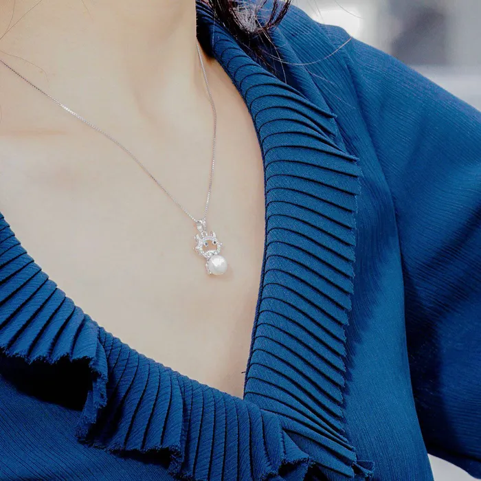 Wonderland Freshwater Pearl Necklace WN00125 Pearly Lustre Necklaces